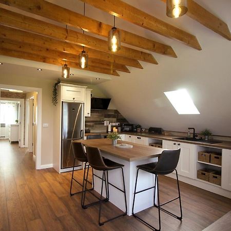 Connemara Luxury Apartment Kinvara Exterior foto
